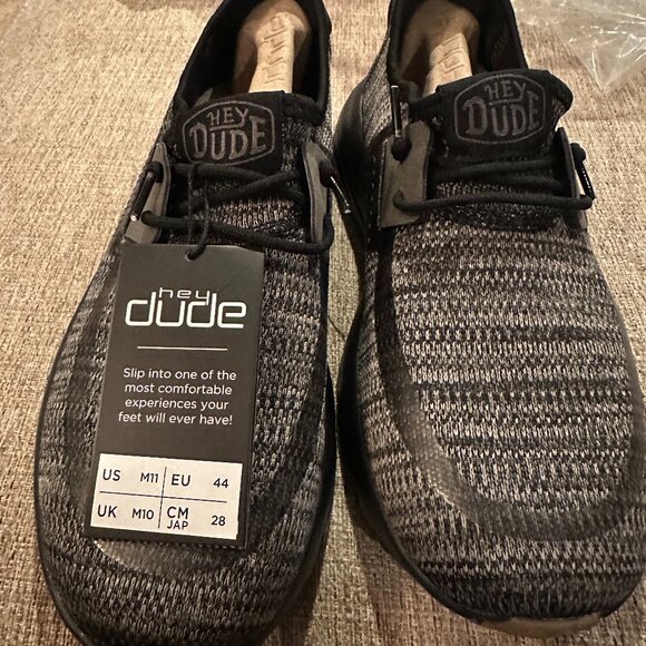 HEY DUDE SIROCCO BLACK KNIGHT 11 - Picture 1 of 5